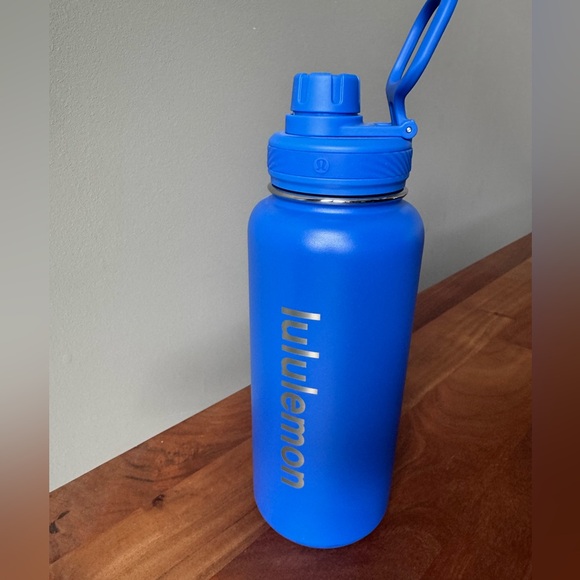 Lululemon Back to Life Sport Bottle 32 oz in Blue - Picture 1 of 5
